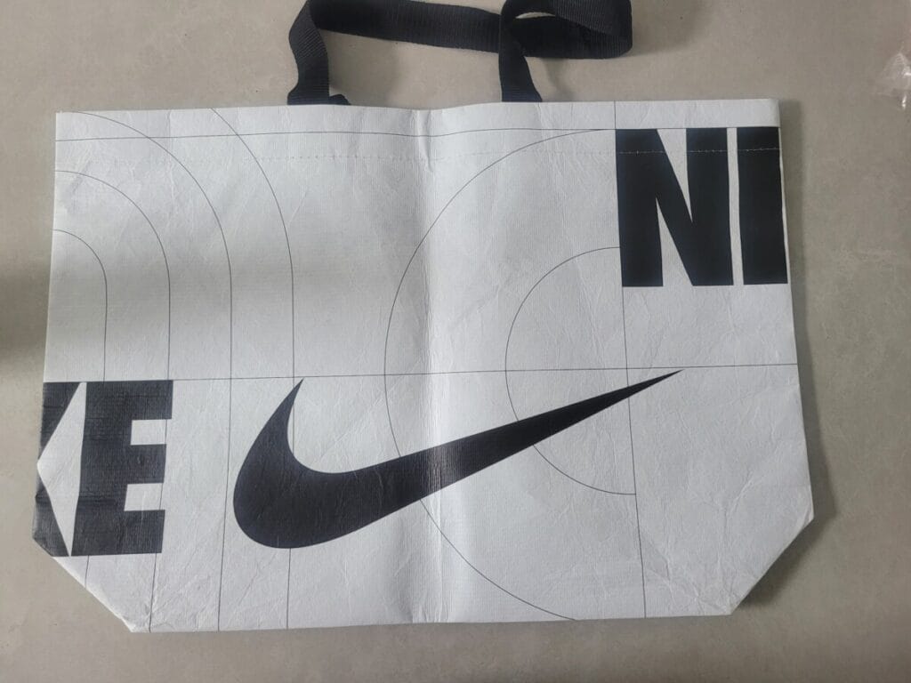 출산 준비물 가방으로 활용한 나이키 리유저백