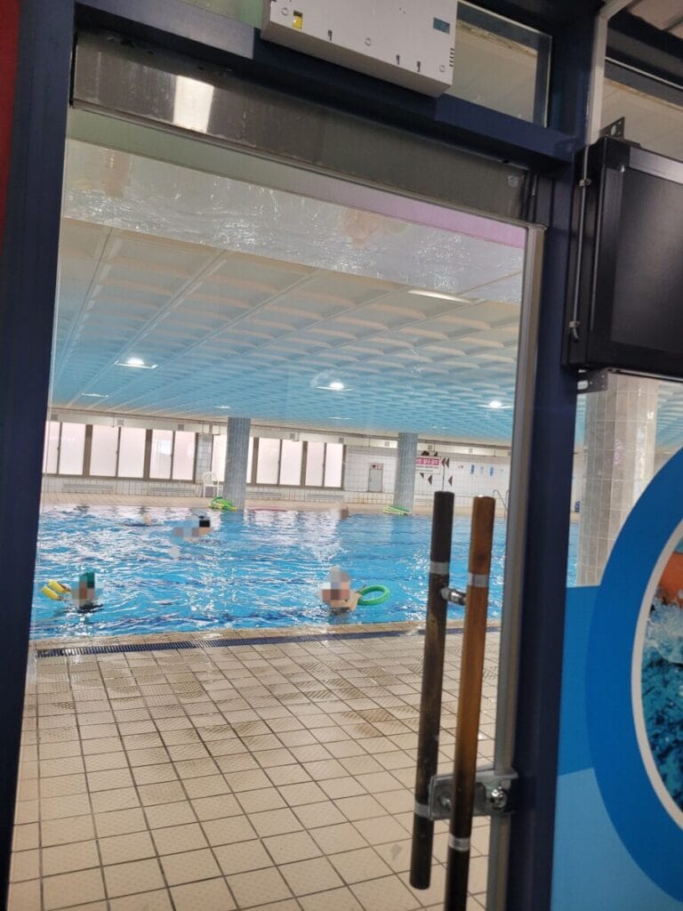 동부여성문화회관 수영장 입구