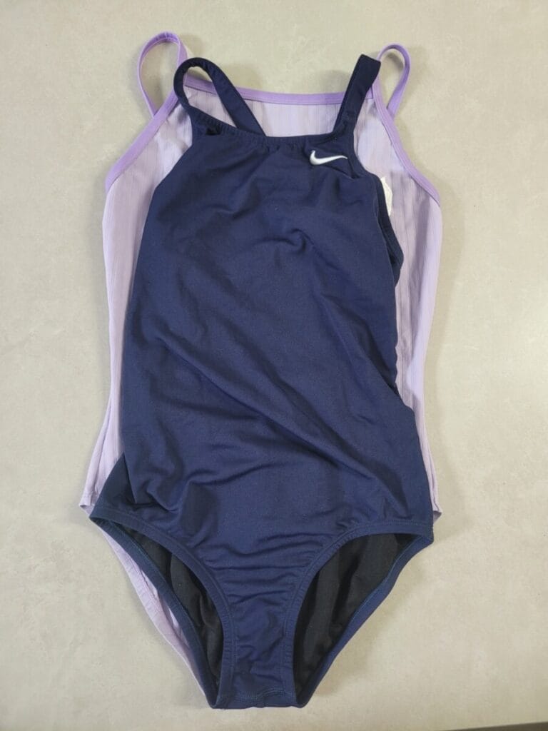 나이키 수영복 28사이즈 vs 레노마 수영복 90사이즈 비교