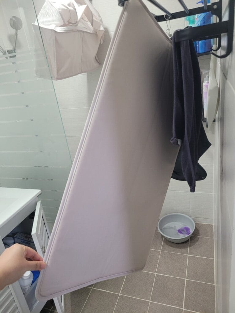 기저귀 갈이대 세탁 하기 어려운 상판 손세탁 하여 건조